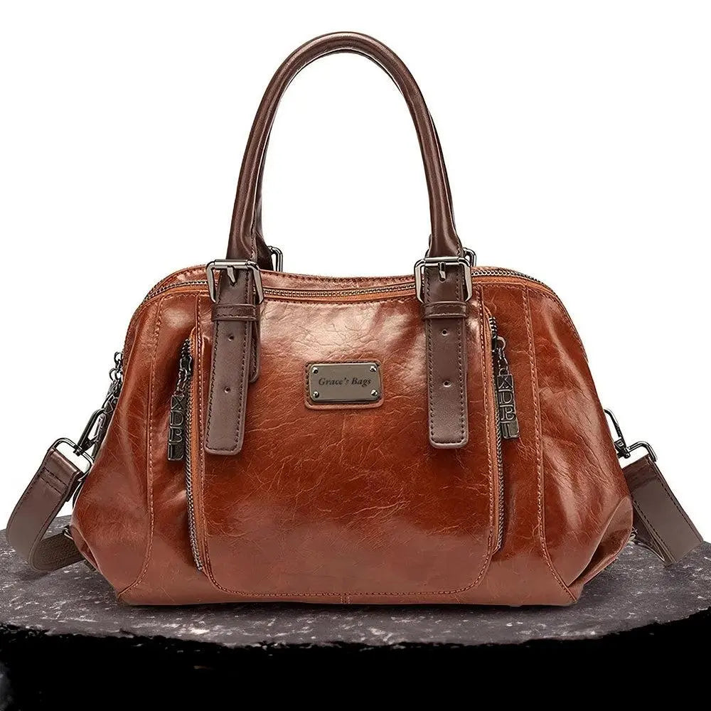 Silke’s Elegante Statement: Die Zeitlose Tasche für jeden Anlass