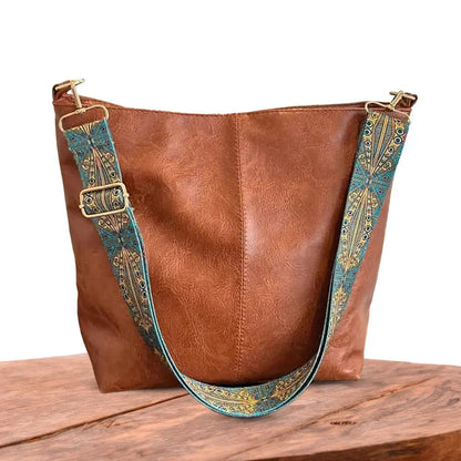 Stilvolle Schultertasche mit eleganter Verzierung - Hermann`s Favorit