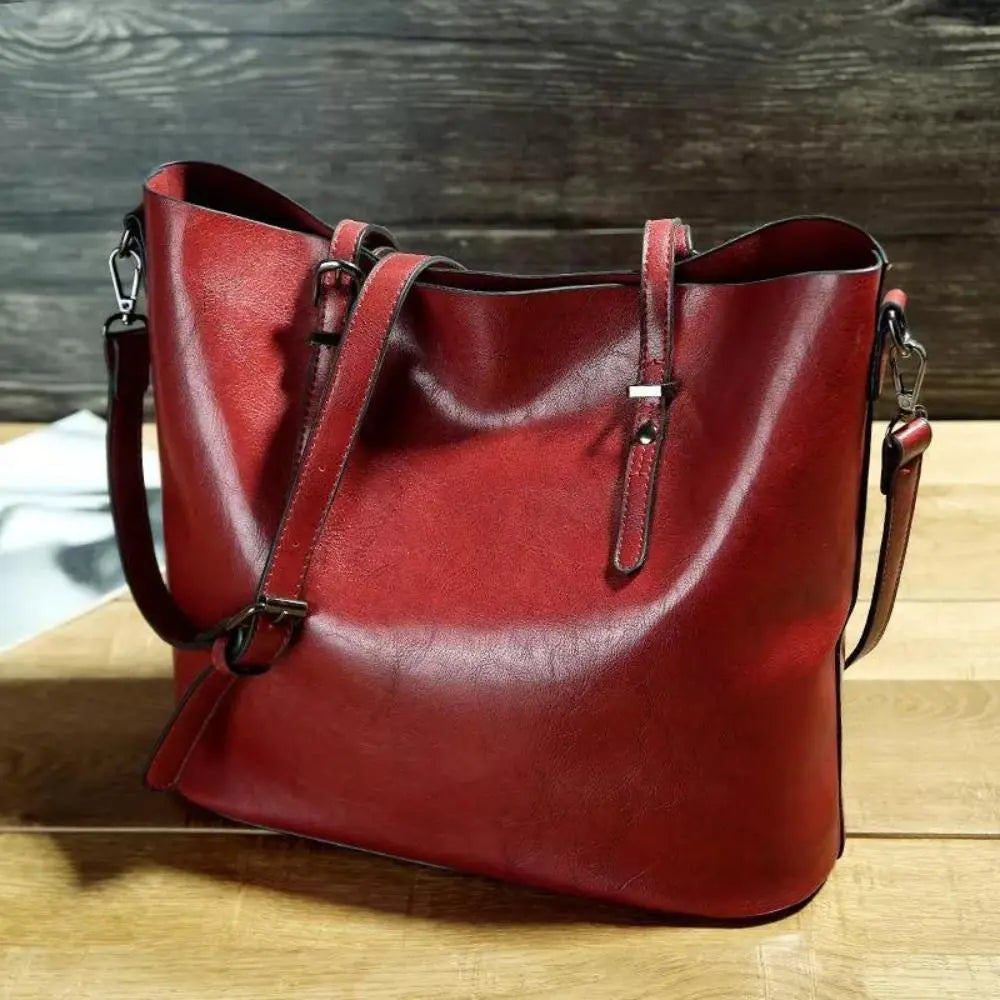 Nicole’s Favoritin | Nostalgische Schultertasche mit Chic