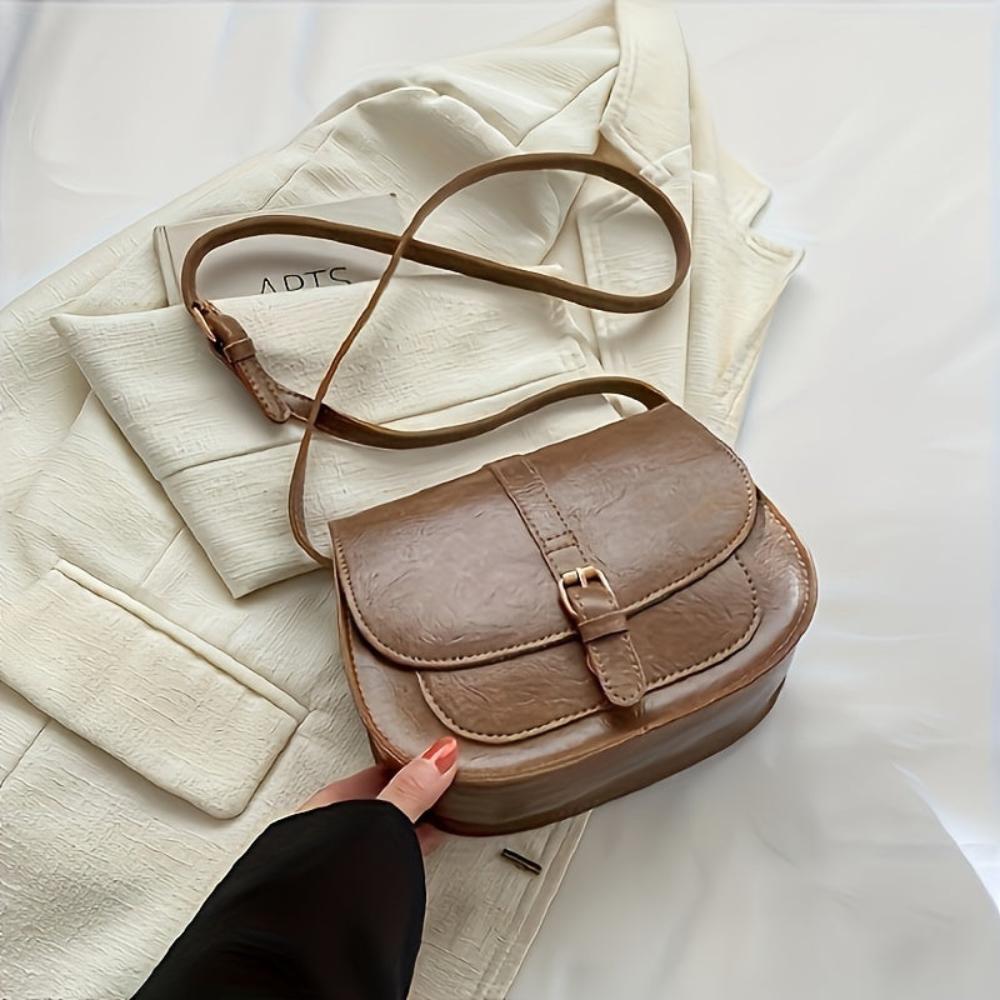 Evelyn Elegante Saddle Crossbody Bag