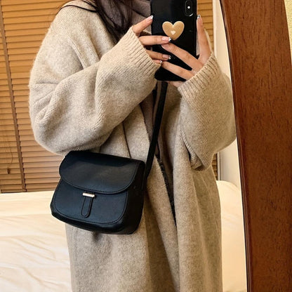 Stilvolle Retro Saddle Crossbody Tasche von Amelia