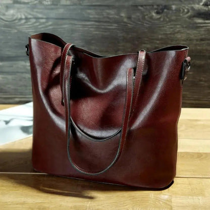 Nicole’s Favoritin | Nostalgische Schultertasche mit Chic