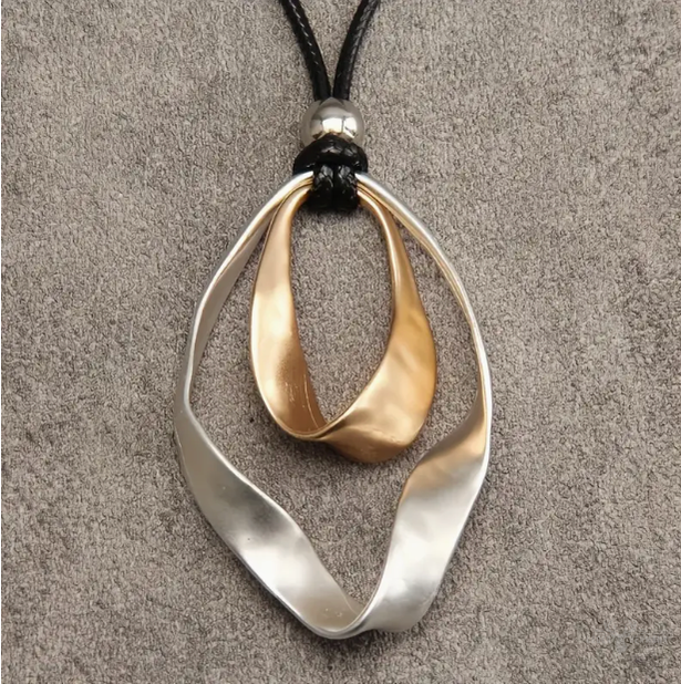 Vintage Damen Halskette mit verstellbarerem Echt Lederband