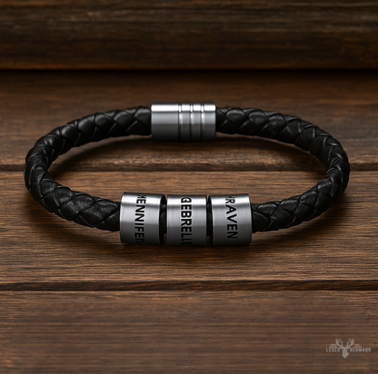 Personalisiertes Lederarmband mit Namen graviert