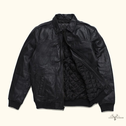 Maverick Bomber Lederjacke | Vintage Stil, Schwarze Eleganz, Zeitlose Raffinesse