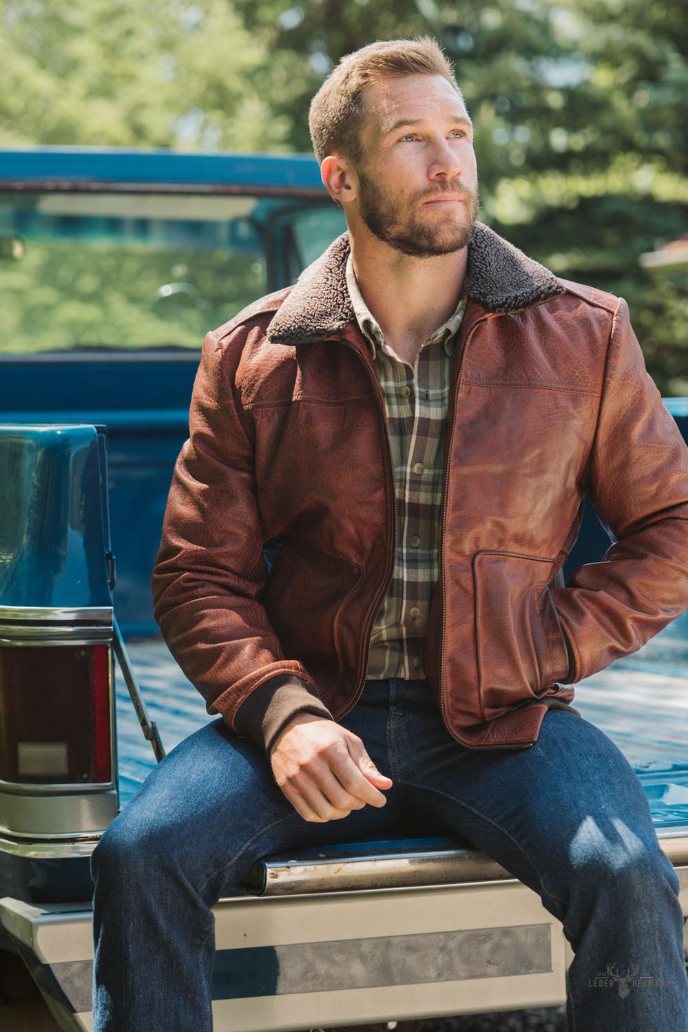 Limitierte Edition Maverick Leder-Bomberjacke in Reichem Büffel-Textur Braun