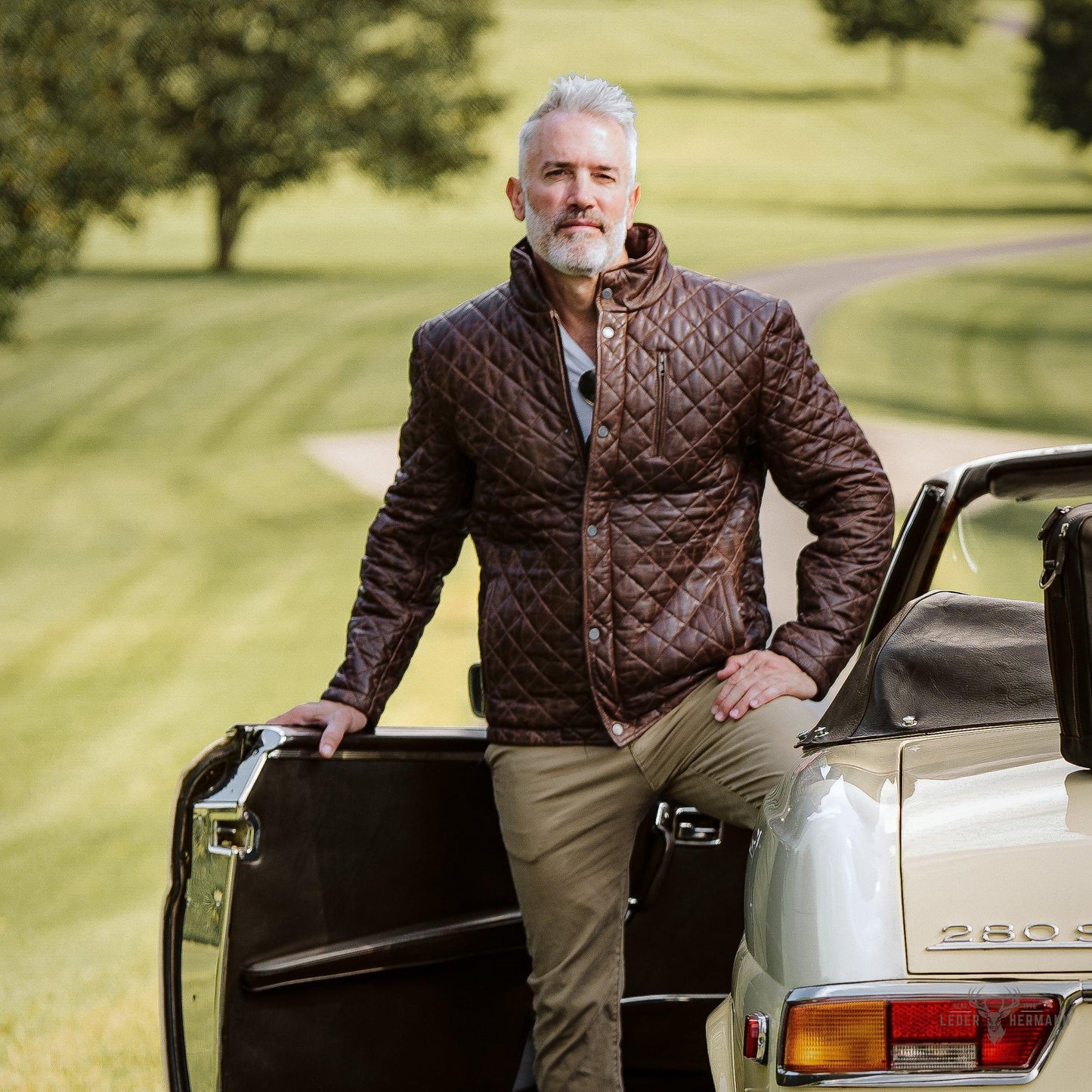 Premium Highlands gesteppte Lederjacke in elegantem Mahagonibraun