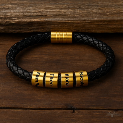 Personalisiertes Lederarmband mit Namen graviert
