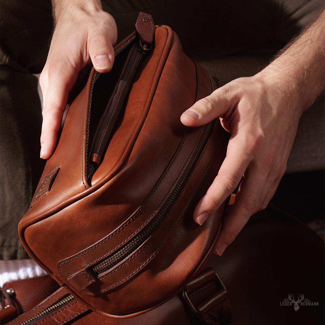 Jefferon Leder Dopp Kit – Eleganter und praktischer Kulturbeutel aus hochwertigem Leder von Elderwood