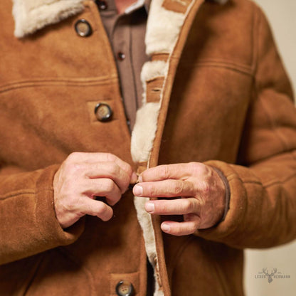 Duraŋgo Schneeschurz Barn Coat in Saddle Tan – Gemütlich und stilvoll für Outdoor-Abenteuer