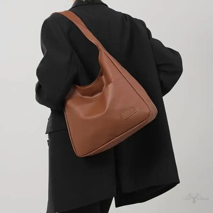 Tägliche Eleganz mit der Vintage-Tasche von Gloria