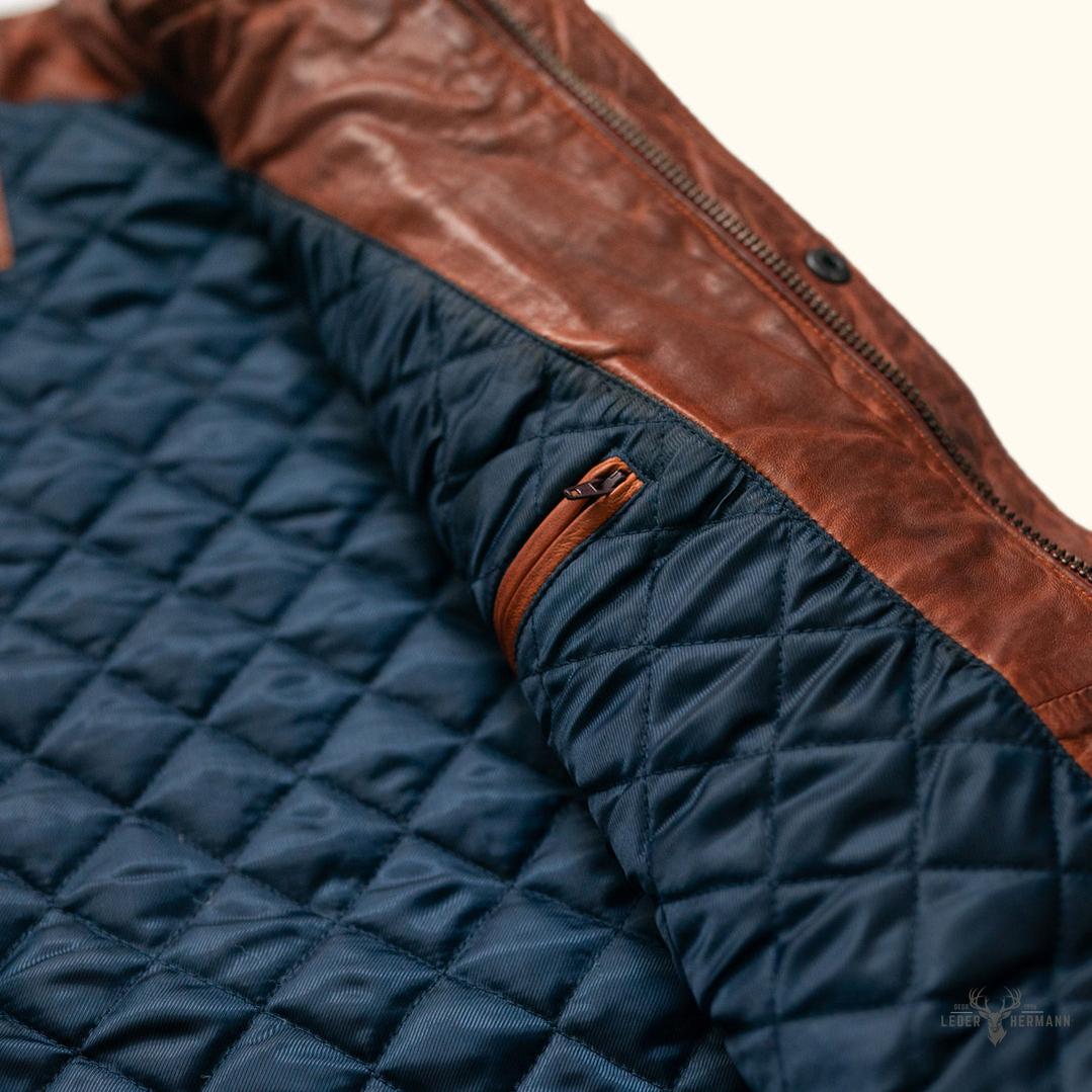 Gilett mit Steppung aus schwarzem Leder Highlands – Echte Eleganz in Whiskey-Braun