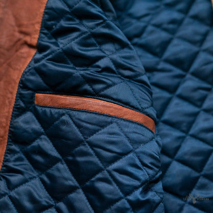 Gilett mit Steppung aus schwarzem Leder Highlands – Echte Eleganz in Whiskey-Braun