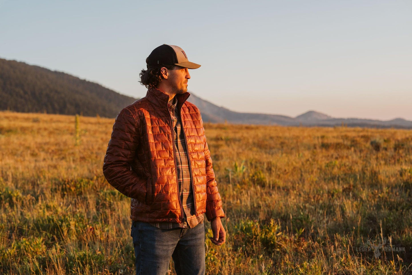 Teton Lederleichte Daunenjacke in Whiskey Braun – Stil und Komfort in einem Schritt