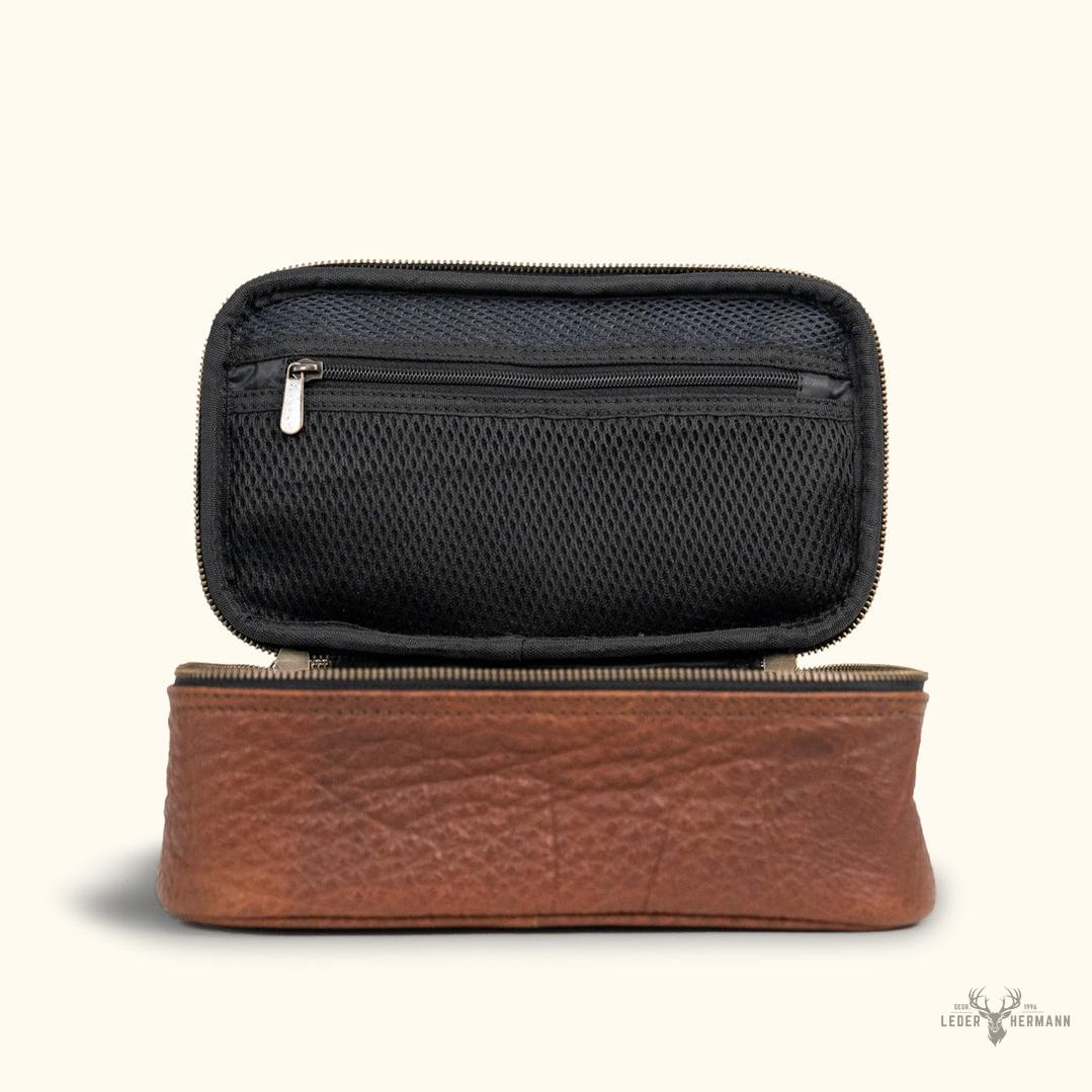 Limitierte Buffalo-Roosevelt Kulturtasche aus Büffelleder