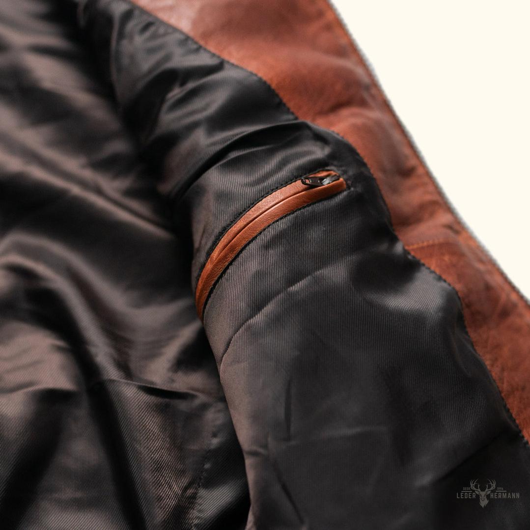 Teton Leder Leichte Daunenweste in Elegant Whiskey Brown