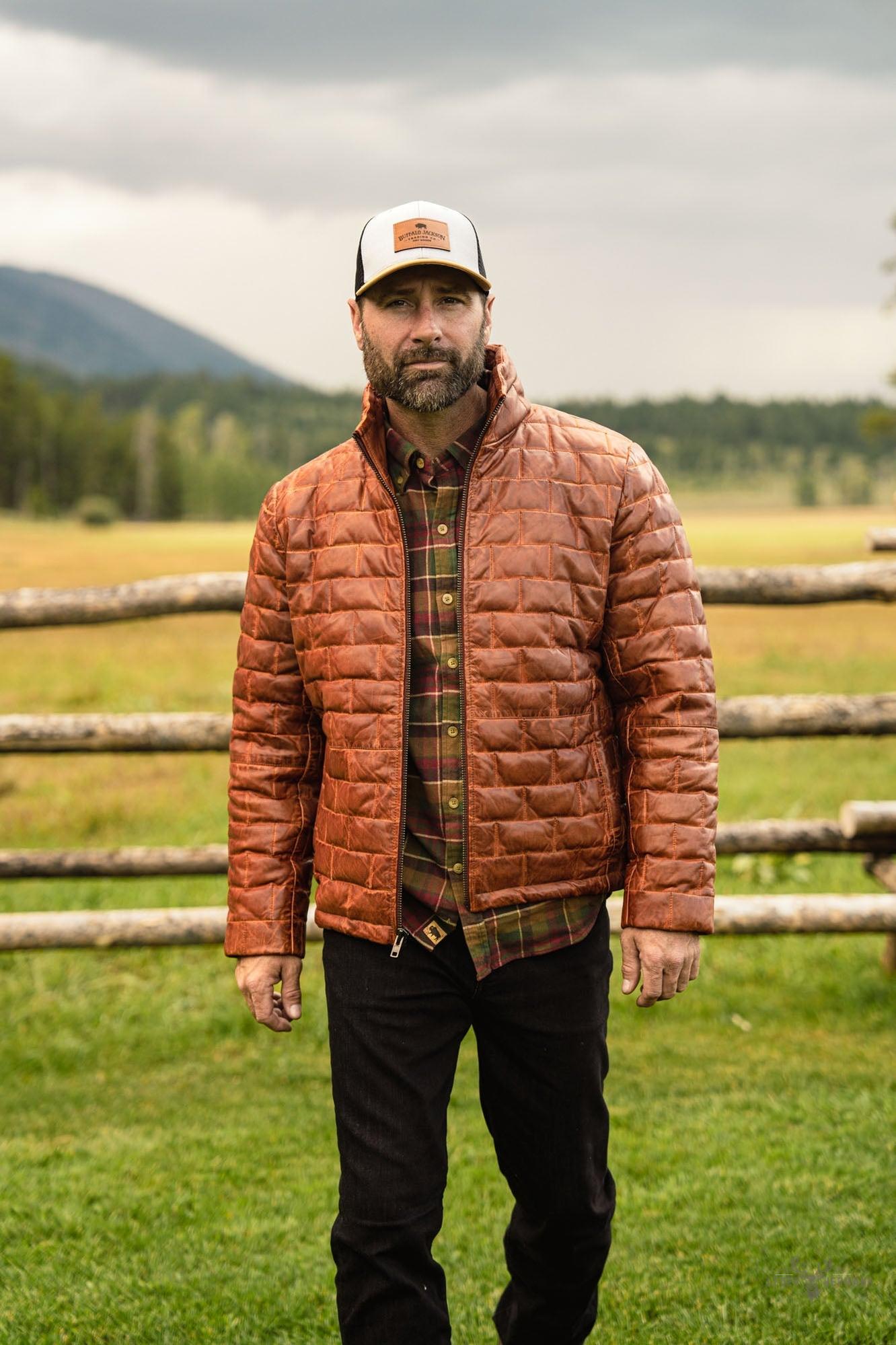 Teton Lederleichte Daunenjacke in Whiskey Braun – Stil und Komfort in einem Schritt