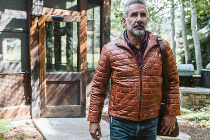 Teton Lederleichte Daunenjacke in Whiskey Braun – Stil und Komfort in einem Schritt