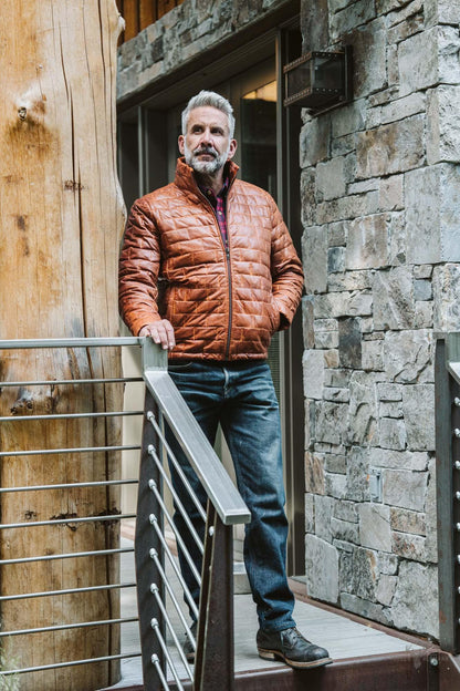 Teton Lederleichte Daunenjacke in Whiskey Braun – Stil und Komfort in einem Schritt