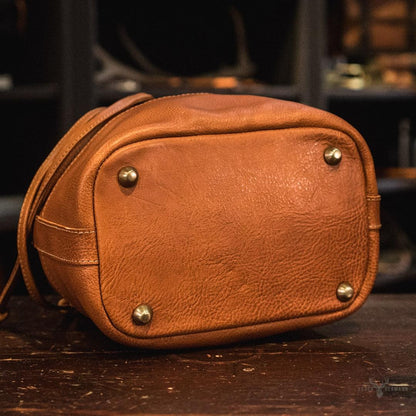 Madison Lederkorb-Tasche in Sattelbraun für stilvollen Komfort