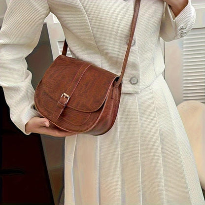 Evelyn Elegante Saddle Crossbody Bag