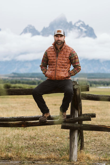 Teton Leder Leichte Daunenweste in Elegant Whiskey Brown