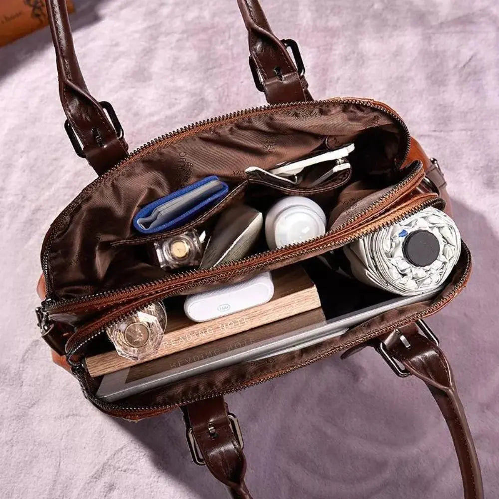 Silke’s Elegante Statement: Die Zeitlose Tasche für jeden Anlass