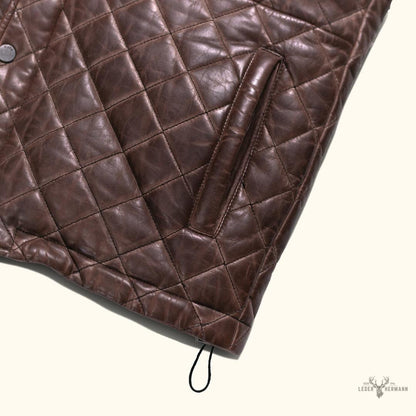 Elegante Highlands Steppweste aus Leder in warmem Mahagoni-Braun