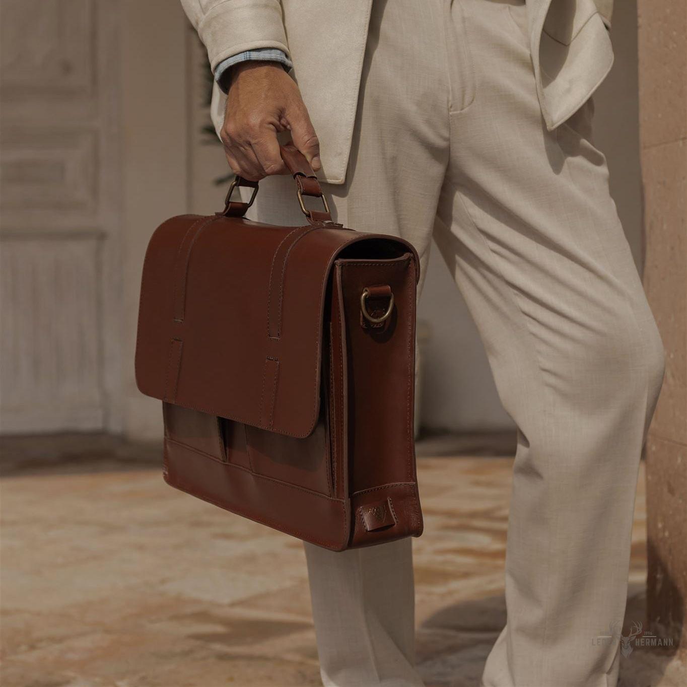 Elegant und langlebig Jefferson Messenger Bag aus Mahagoni