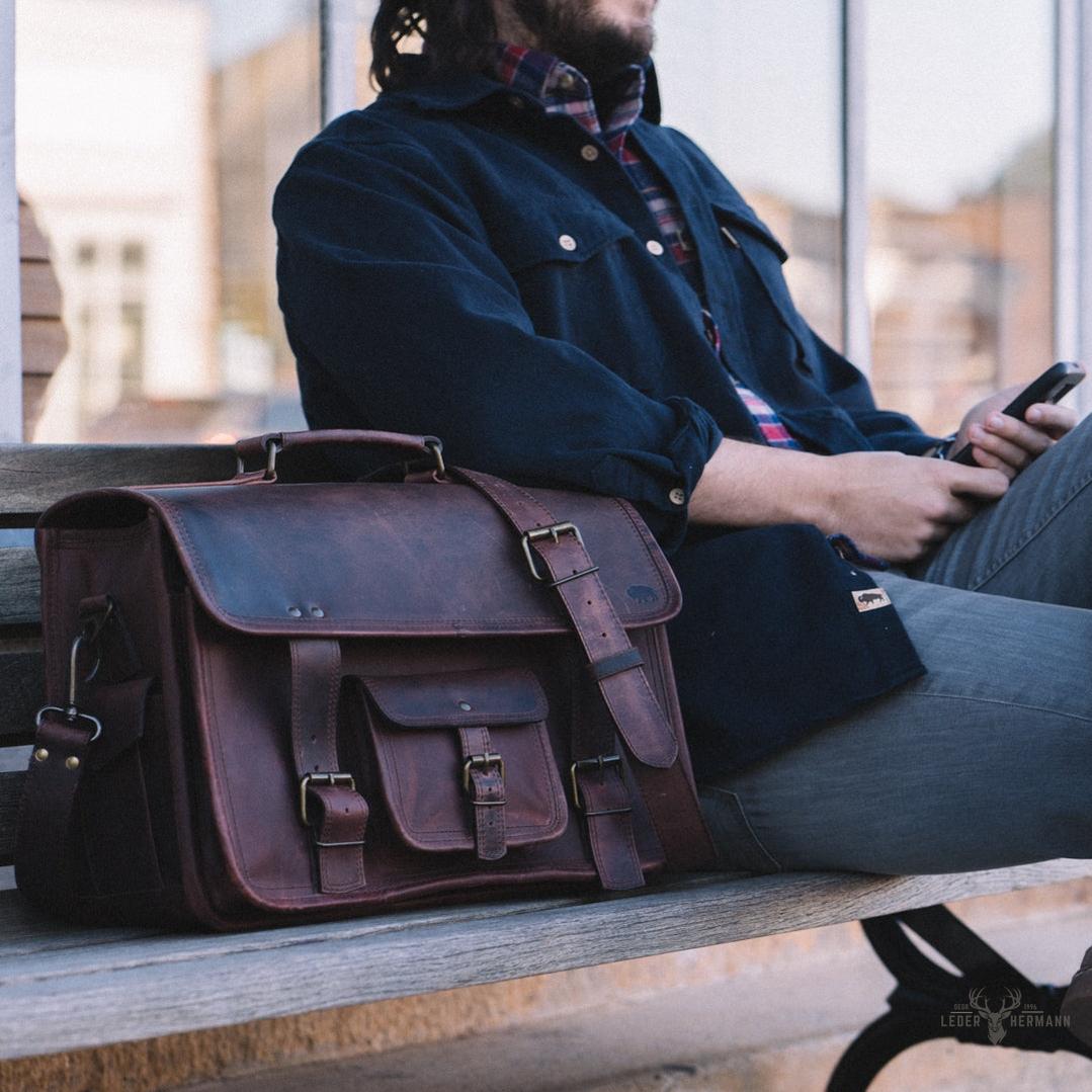 Buffalo-Lederrucksack für Laptop mit dunkler Polsterung Roosevelt