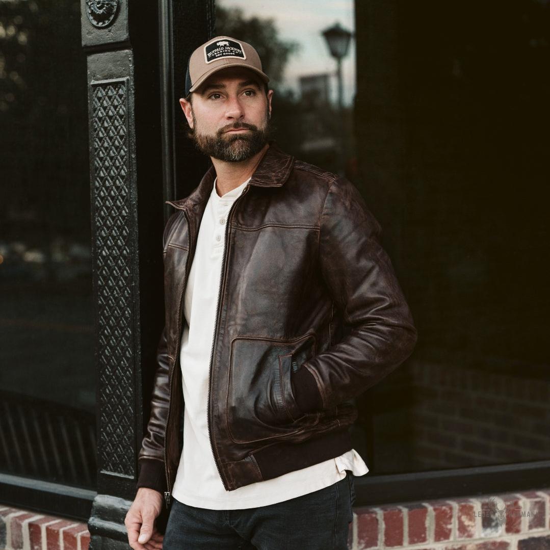 Maverick Leder-Bomberjacke – Stilvolle, abgenutzte braune Außenjacke für einen robusten Look