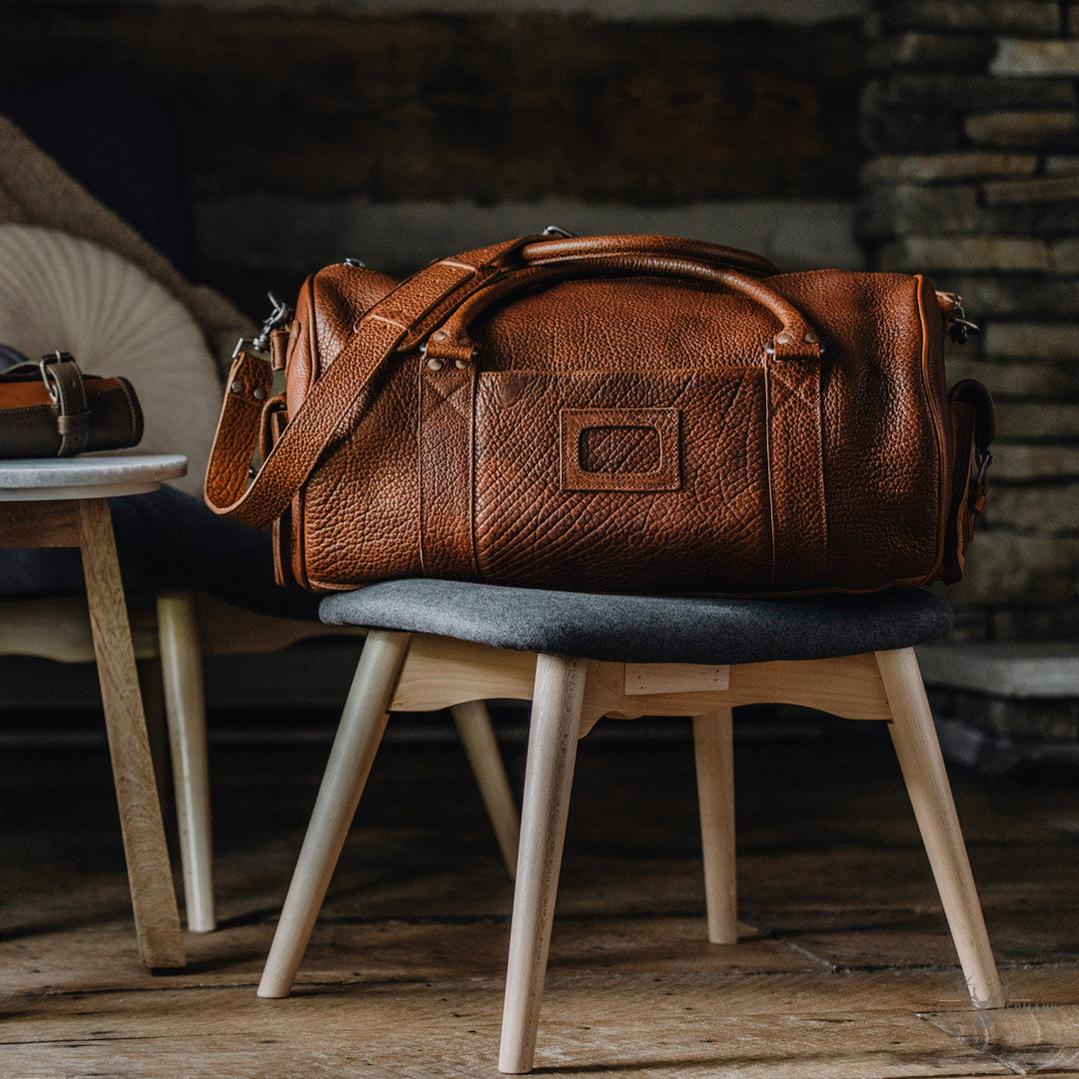Ryder Reserve Bisonleder Reisetasche – Elegante Brauntöne für Stilvolle Reisen