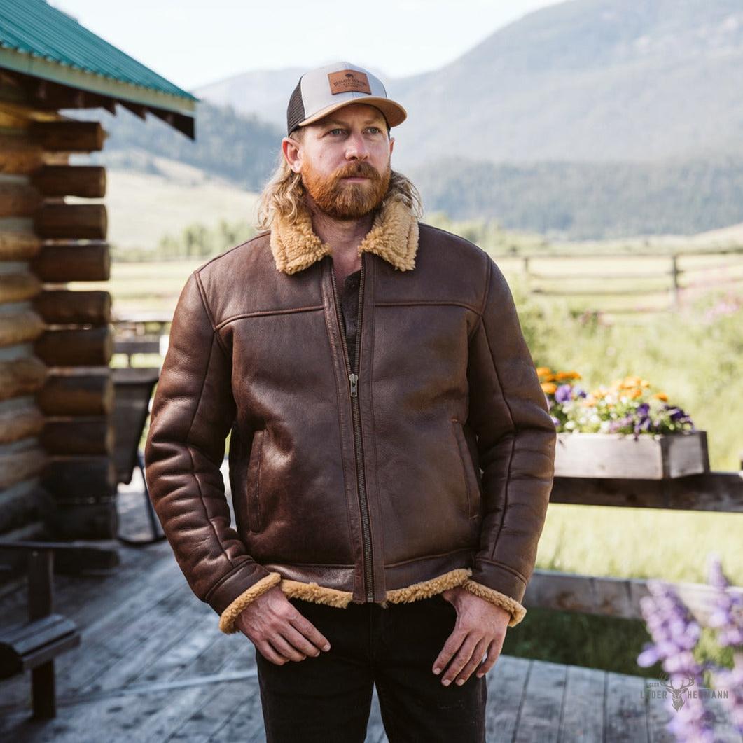 Bomberjacke aus Shearling und braunem Grizzlyleder für einen trendigen und warmen Look