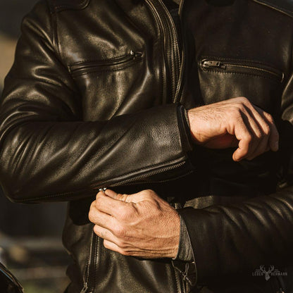 Thompson Herren Leder Motorradjacke im klassischen Schwarz für stilvolle und selbstbewusste Männer
