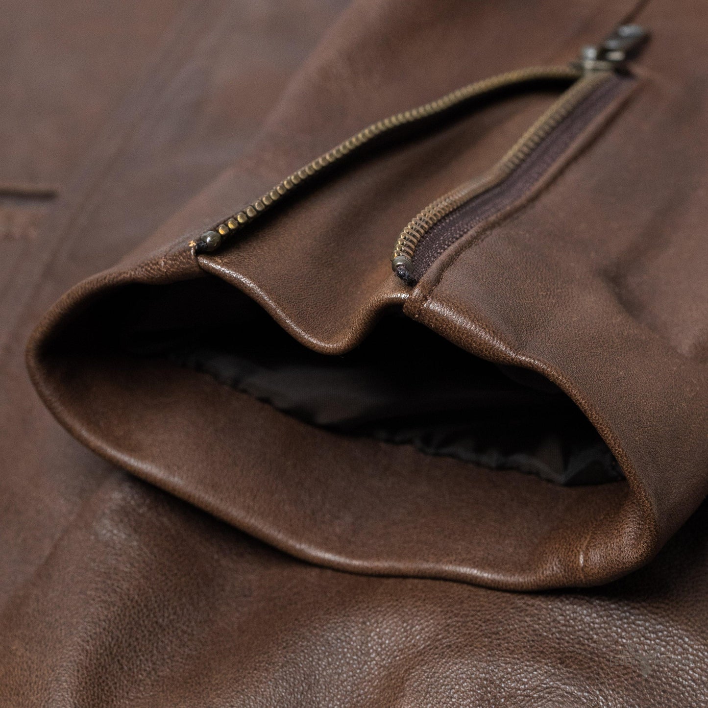 Motorrad-Lederjacke Thompson - Eleganz und Stil in Braun