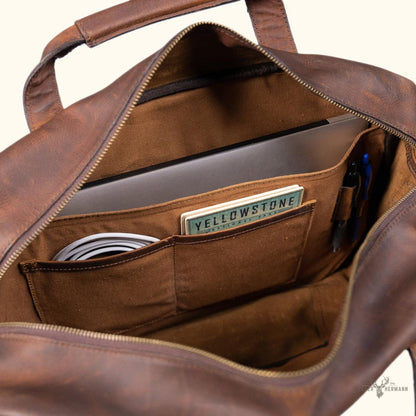 Schultertasche aus Leder Walker | Vintage-Eleganz in Eiche