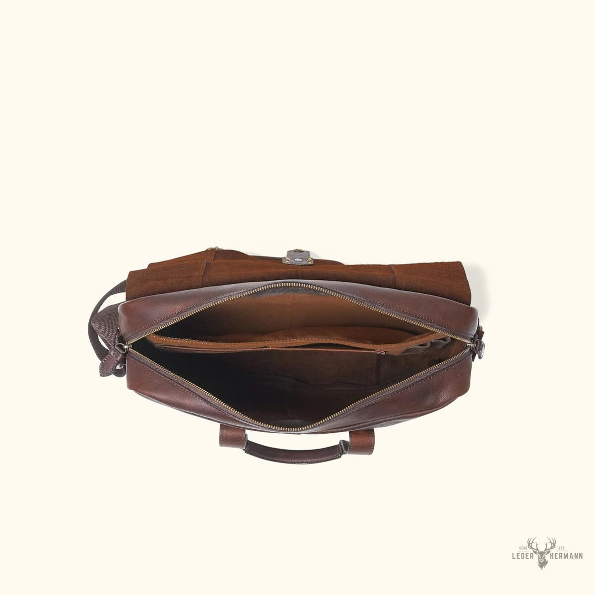 Schultertasche aus Leder Walker | Vintage-Eleganz in Eiche