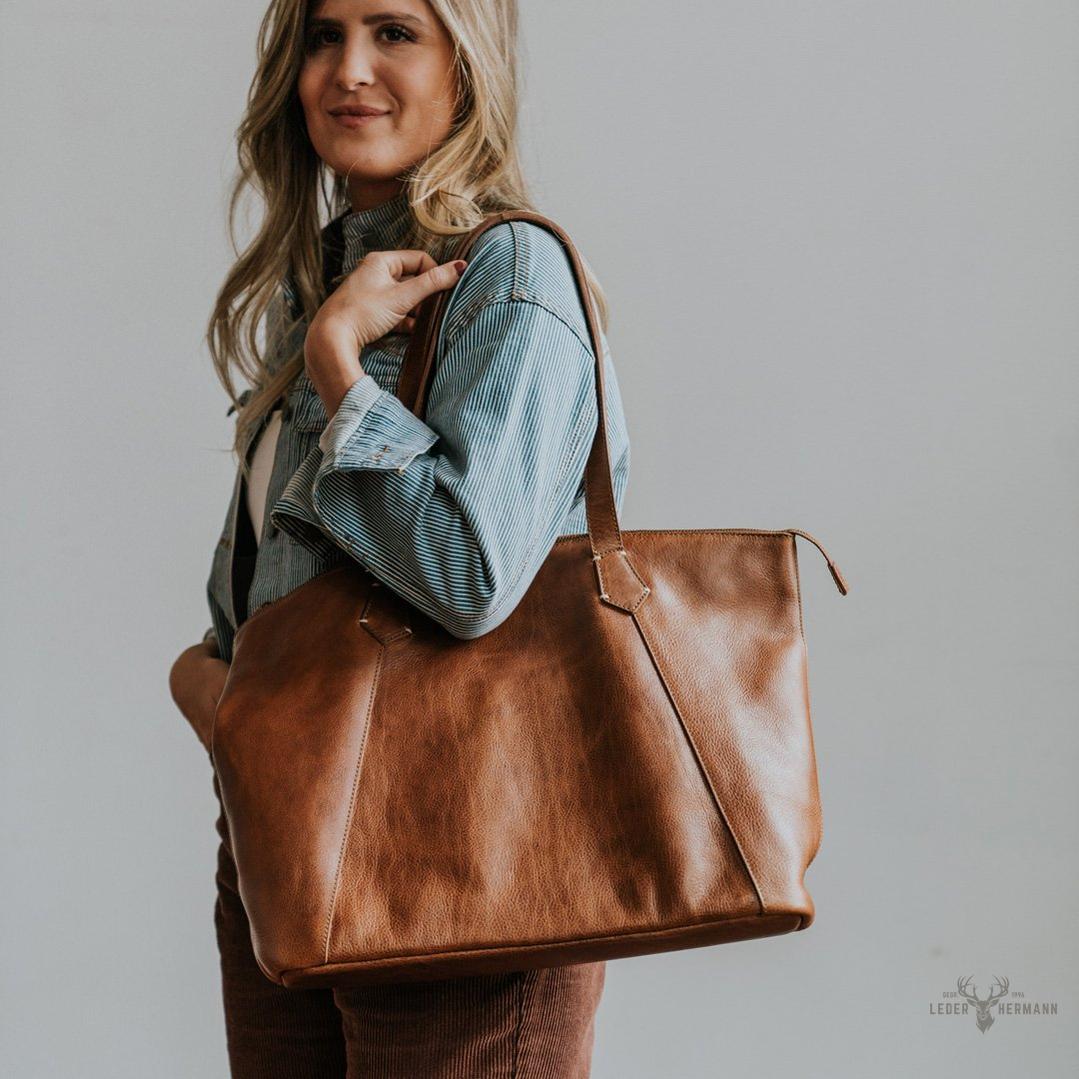 Lederhandtasche Walker – Elegant und langlebig in Rostbraun