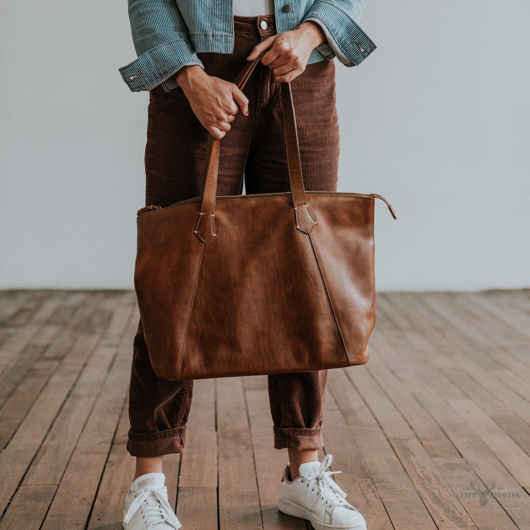 Lederhandtasche Walker – Elegant und langlebig in Rostbraun